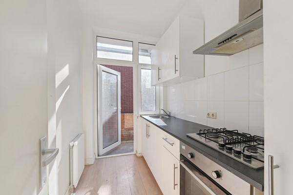 Medium property photo - Harderwijkstraat 181, 2573 ZE Den Haag